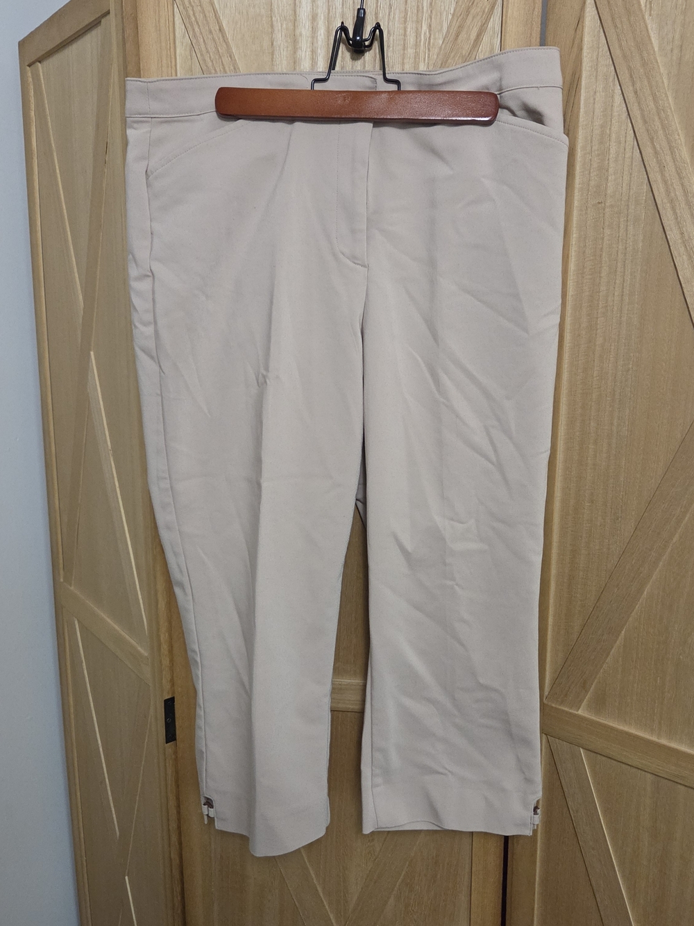 Beige Straight-Leg Capris